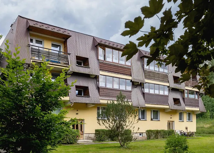 Osiedle Kasprusie Apartament z 2 Balkonami Zakopane Centrum by Noclegi Renters